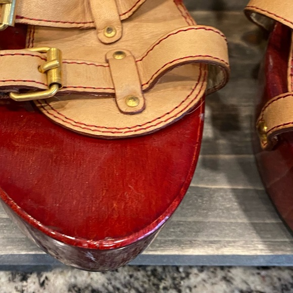 Giuseppe Zanotti, size 42. Easy to walk in. Some scratches see picture. No box - Picture 6 of 13